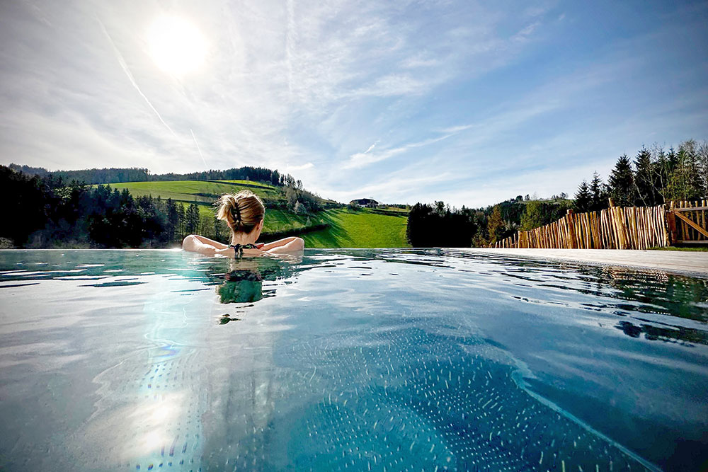 &copy; K&ouml;nigswieser Hof